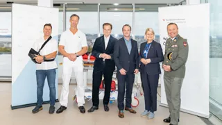 Gruppenbild anlässlich der Kooperation von AUVA und Bundesheer Gruppenbild anlässlich der Kooperation von AUVA und Bundesheer