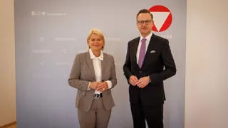 Bundesministerin Klaudia Tanner und AUVA-Obmann Mario Watz Bundesministerin Klaudia Tanner und AUVA-Obmann Mario Watz