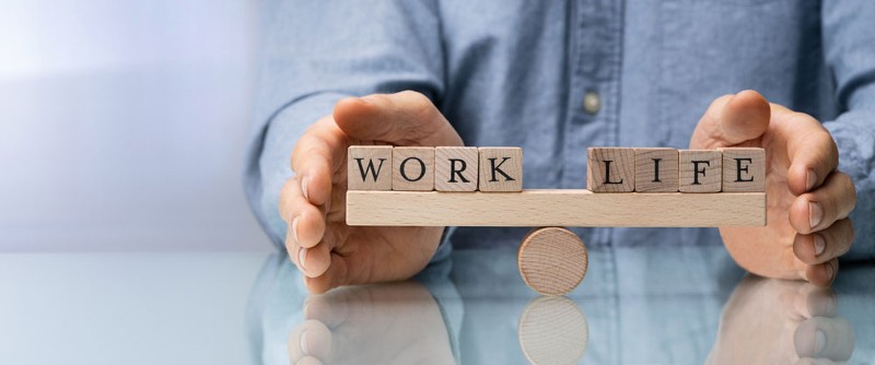 Symbolbild "Work-Life-Balance" (Copyright AdobeStock - Andrey-Popov)